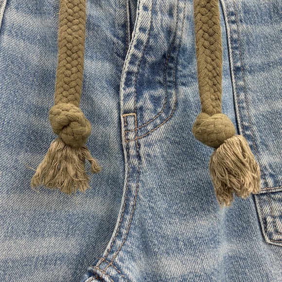 We The Free Moxie Womens Barrel Jeans Patch Distressed Size 33 - Picture 4 of 13